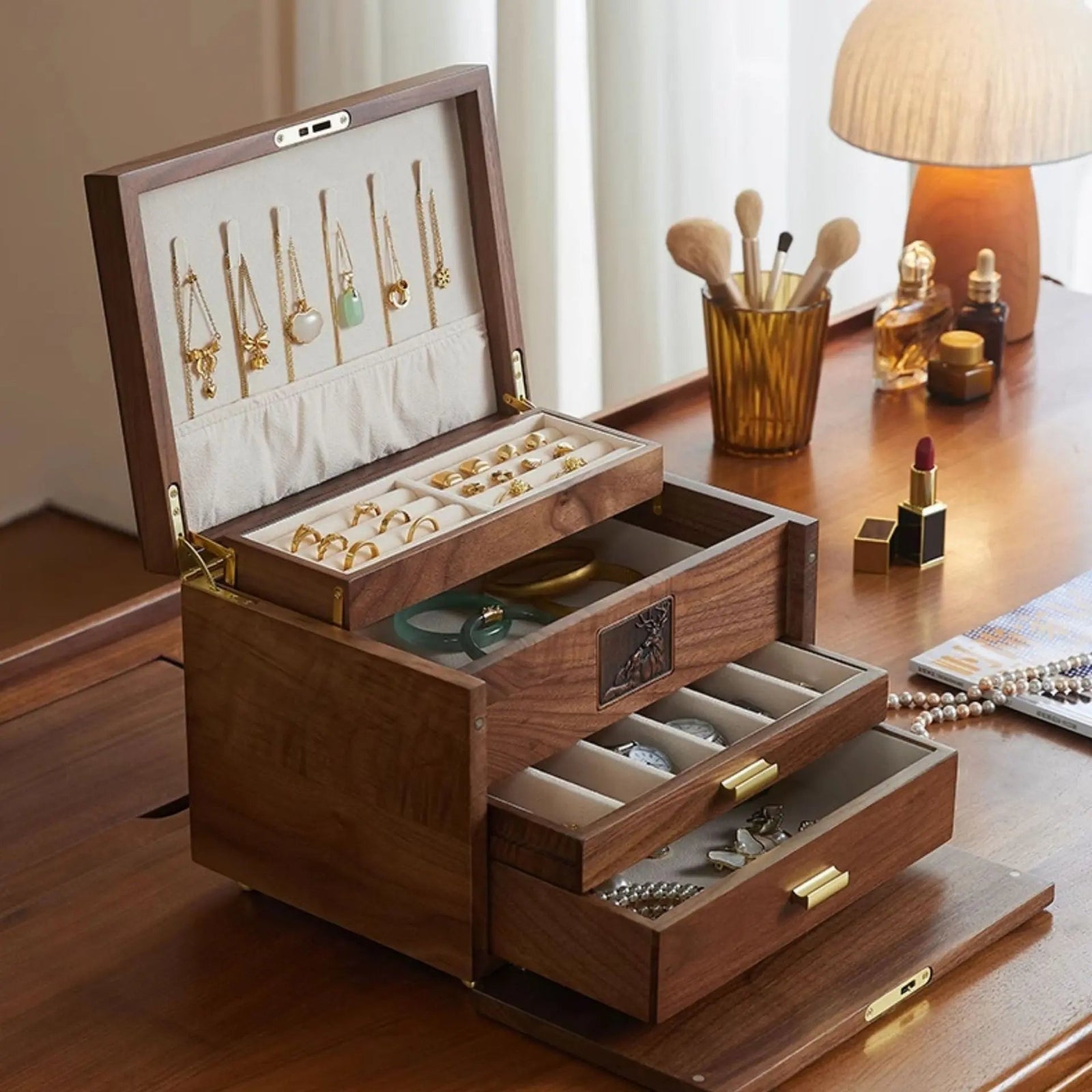 Comment ranger ses bijoux quand on en a beaucoup ? - Cléophée Paris