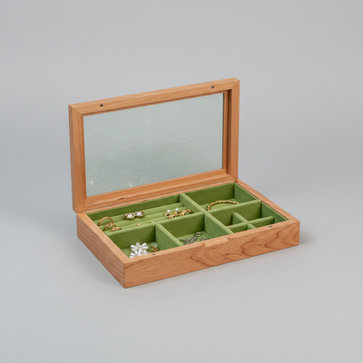 Boîte à bijoux noyer et cerisier massif compacte, vue de face – Cléophée Paris