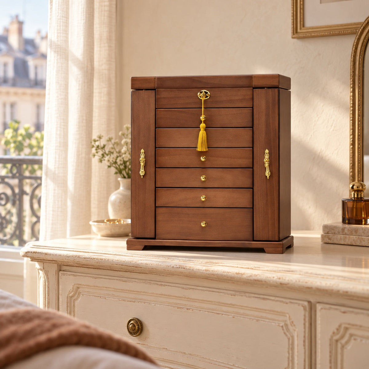 Coffret à Bijoux en Bois, 7 Niveaux avec Miroir et Serrure, en situation